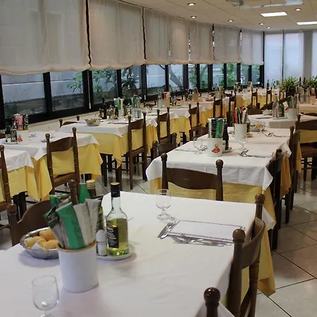 Hotell Serena Varazze