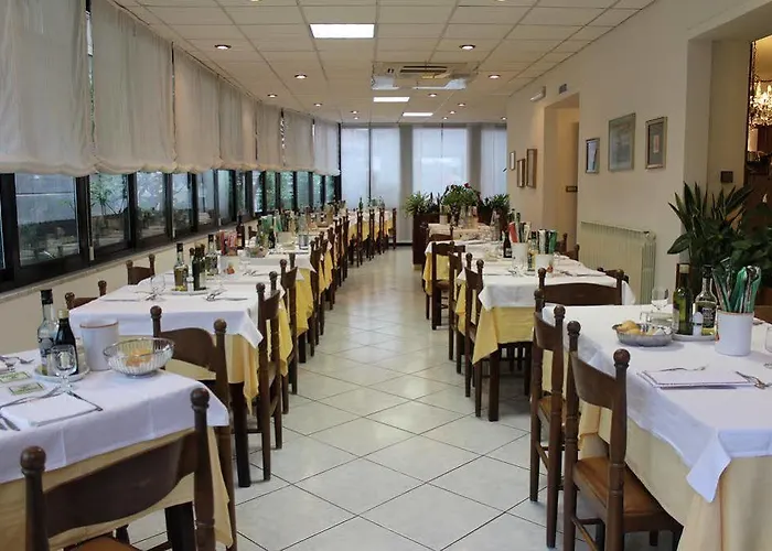 Hotel Serena 2*